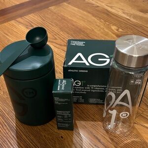 Athletic Greens AG1 Supplement Set